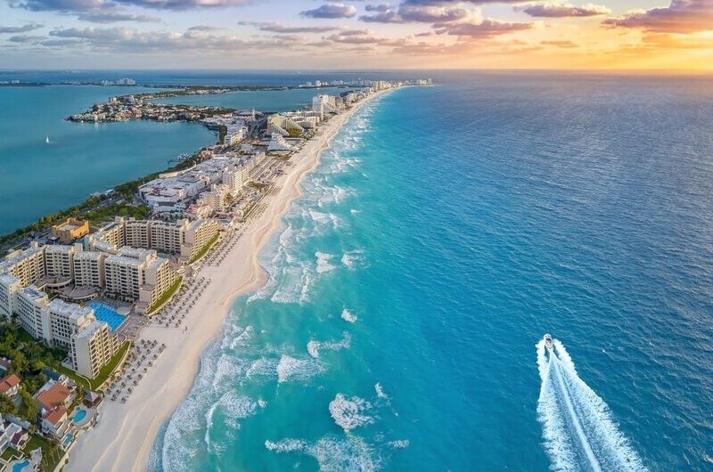 Revelion Mexic Circuit Orasele Coloniale si Sejur Cancun